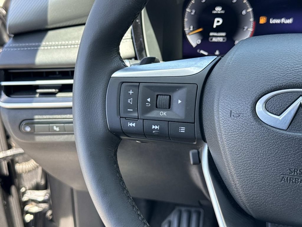 Used 2023 INFINITI QX60 Luxe w/ Vision Package AWD/4WD image 9