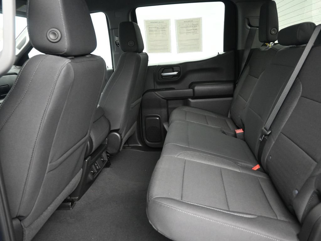 Used 2026 Chevrolet Silverado 1500 Custom RWD image 14