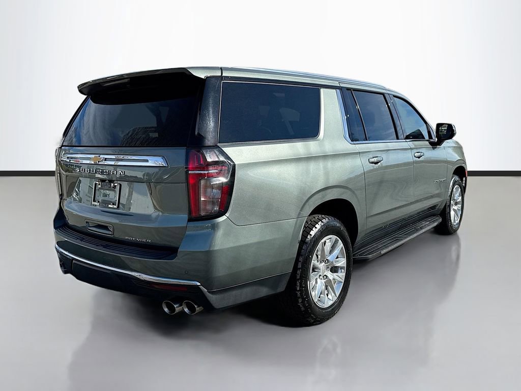 Used 2023 Chevrolet Suburban Premier image 7