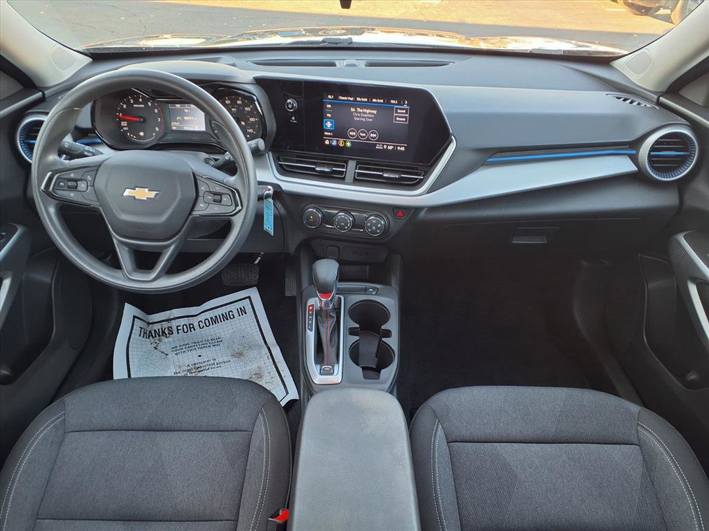 Used 2024 Chevrolet Trax LS image 9