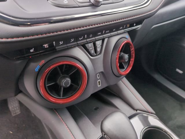 Used 2025 Chevrolet Blazer RS image 21