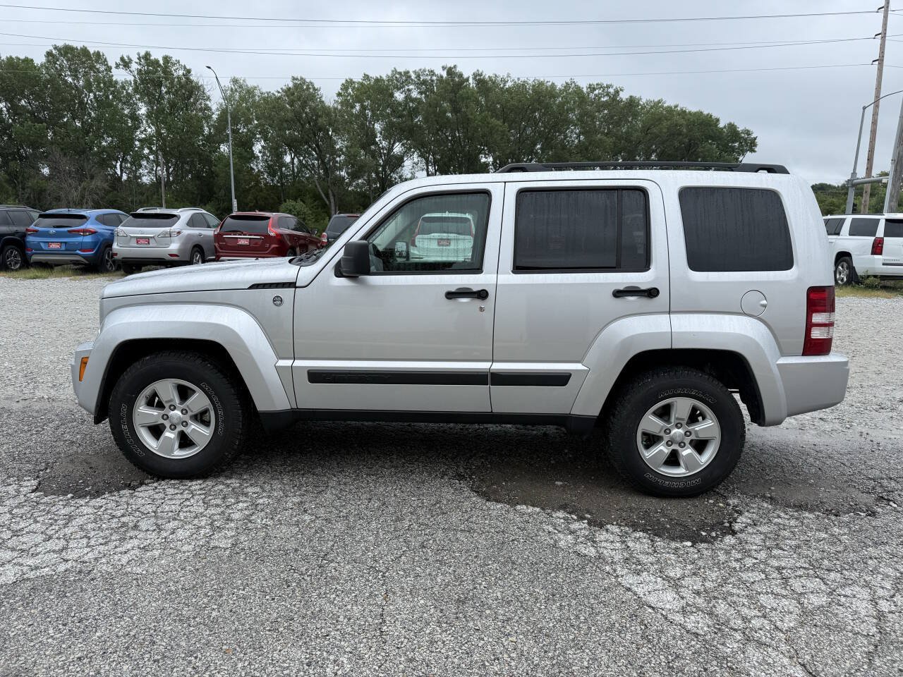 Used 2011 Jeep Liberty Sport w/ Popular Equipment Group AWD/4WD image 6