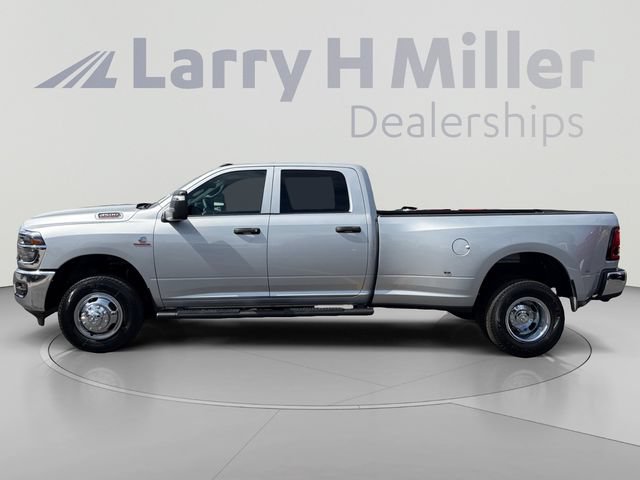 New 2027 RAM 3500 Tradesman AWD/4WD image 2