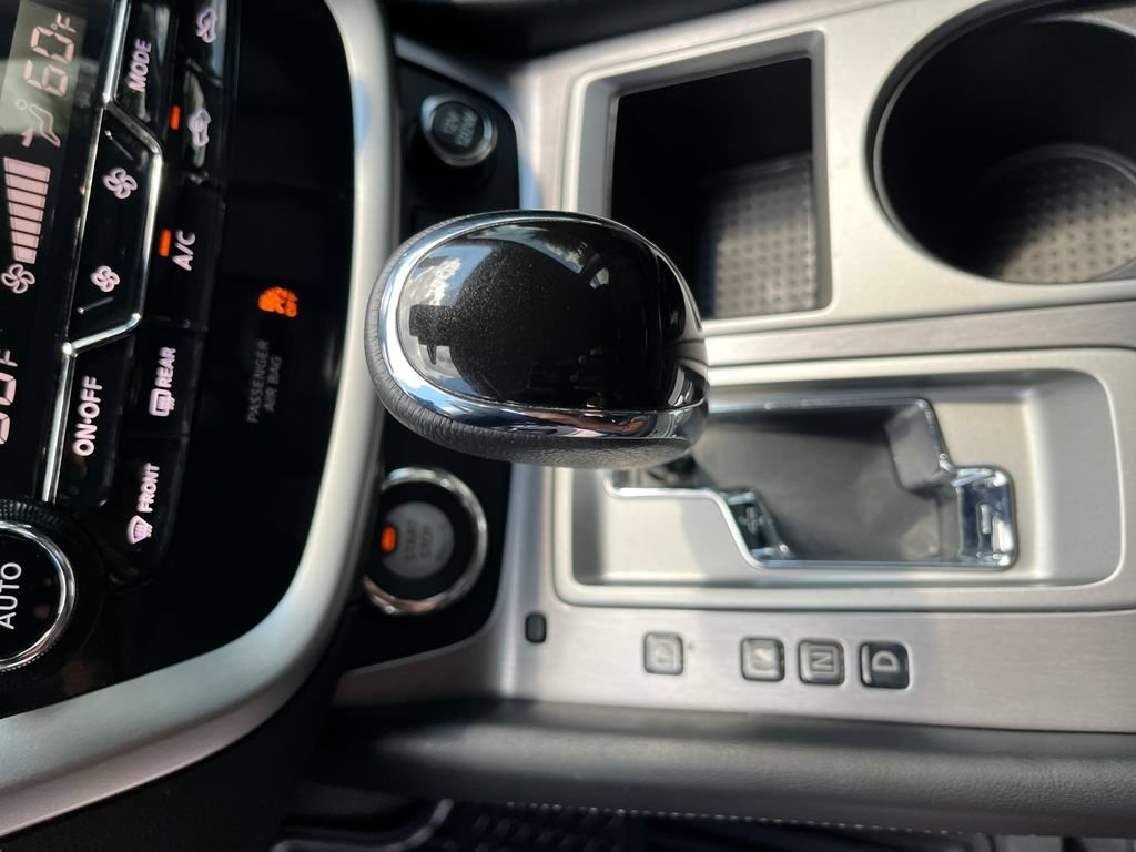 Used 2024 Nissan Murano SV w/ SV Midnight Edition Package FWD image 10