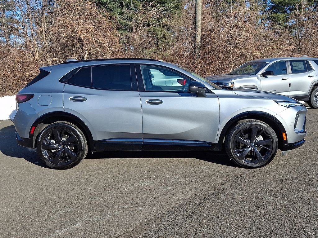 Certified 2025 Buick Envision Sport Touring image 7
