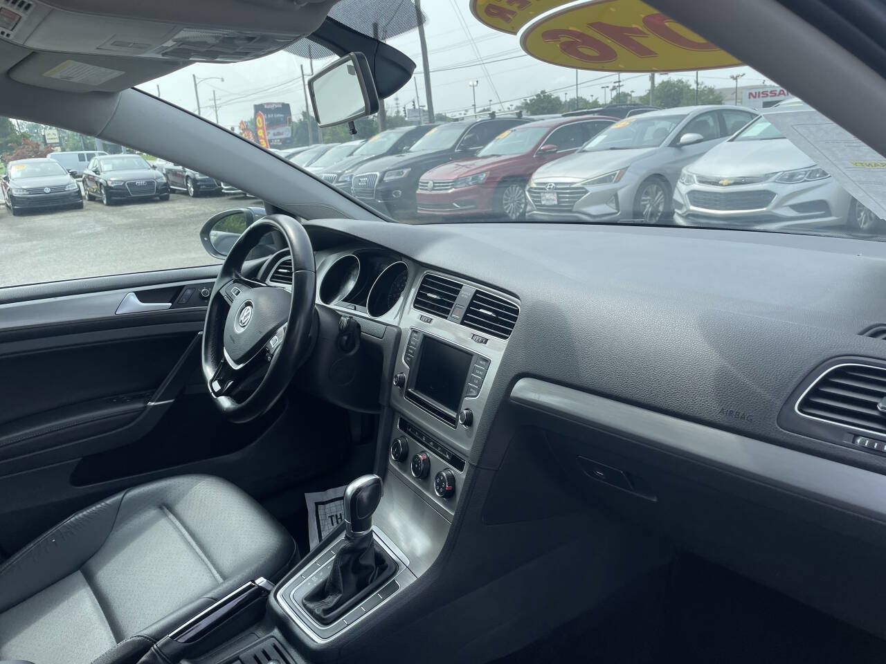 Used 2016 Volkswagen Golf Limited Edition FWD image 15