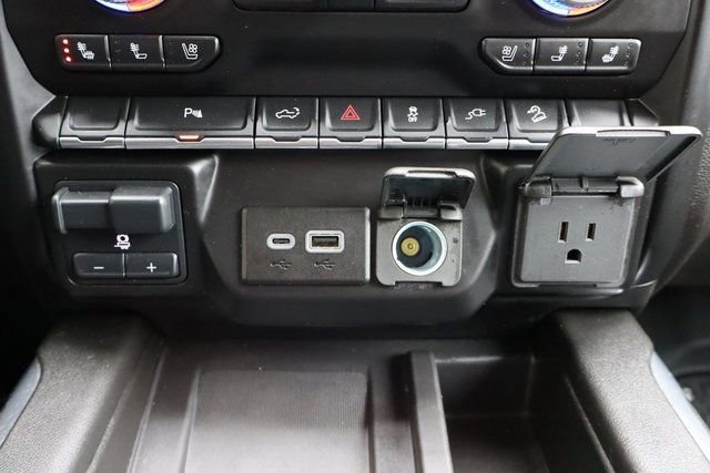 Used 2023 GMC Sierra 3500 AT4 w/ AT4 Preferred Package AWD/4WD image 11