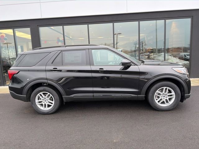 New 2026 Ford Explorer Active image 2
