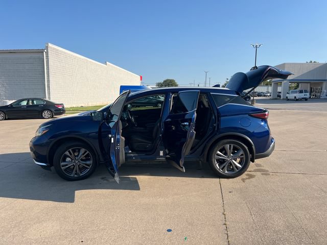 Used 2020 Nissan Murano Platinum w/ Cargo Package FWD image 4