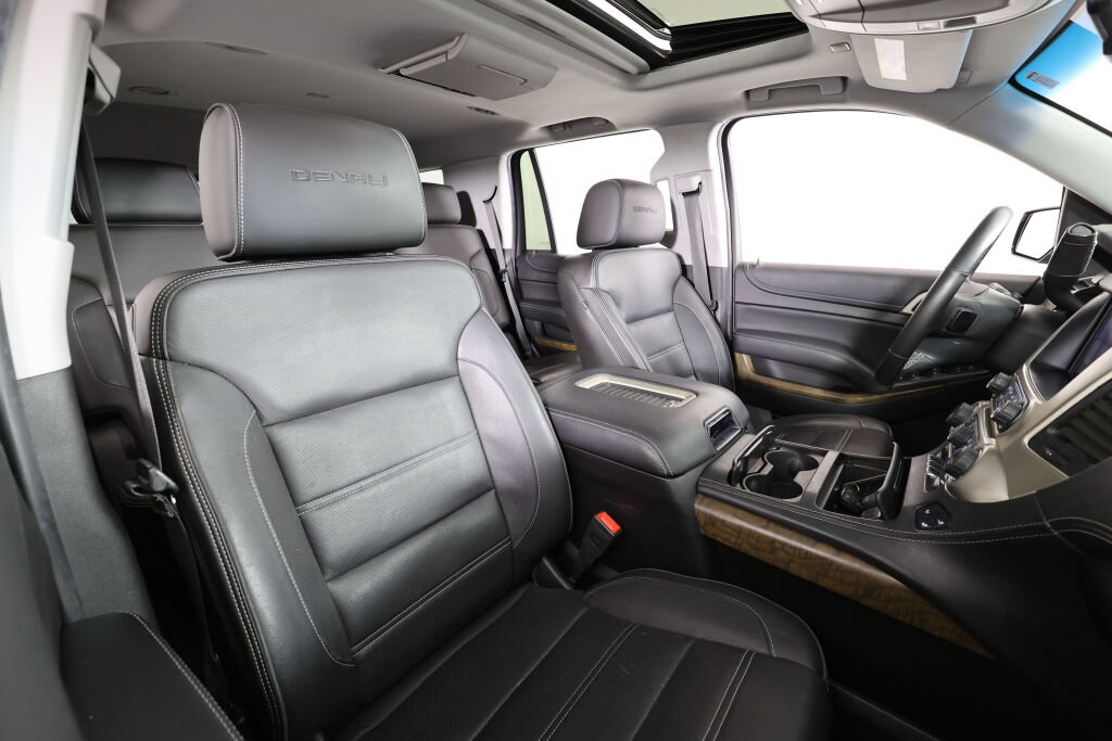 Used 2018 GMC Yukon Denali w/ Open Road Package AWD/4WD image 28
