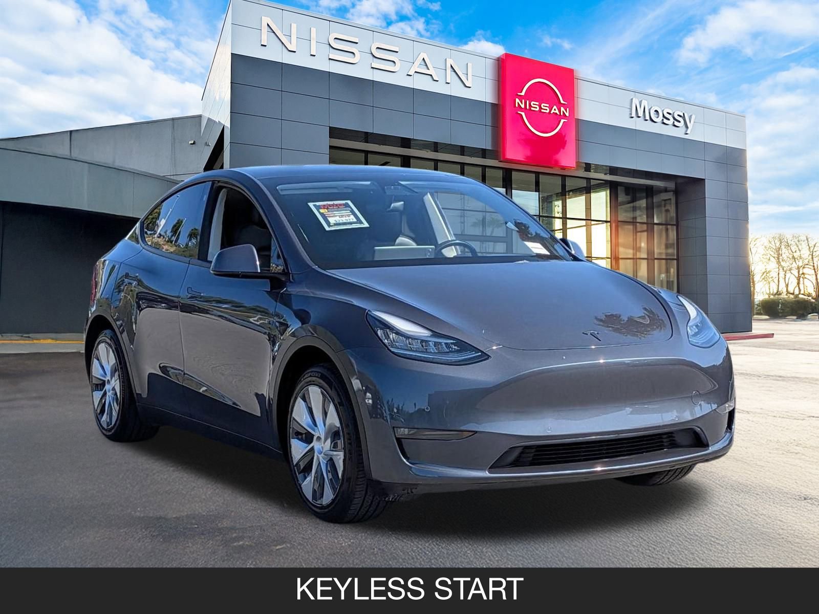 Used 2021 Tesla Model Y 2WD image 2