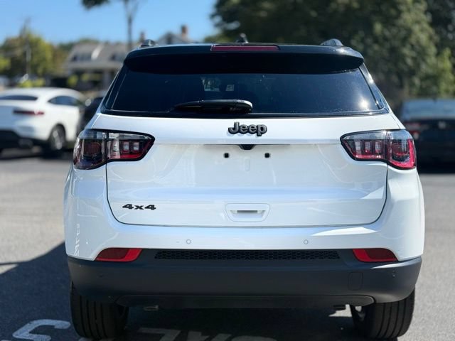 New 2025 Jeep Compass Limited w/ Sun & Sound Group AWD/4WD image 5