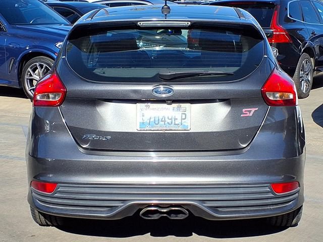 Used 2016 Ford Focus ST FWD image 4