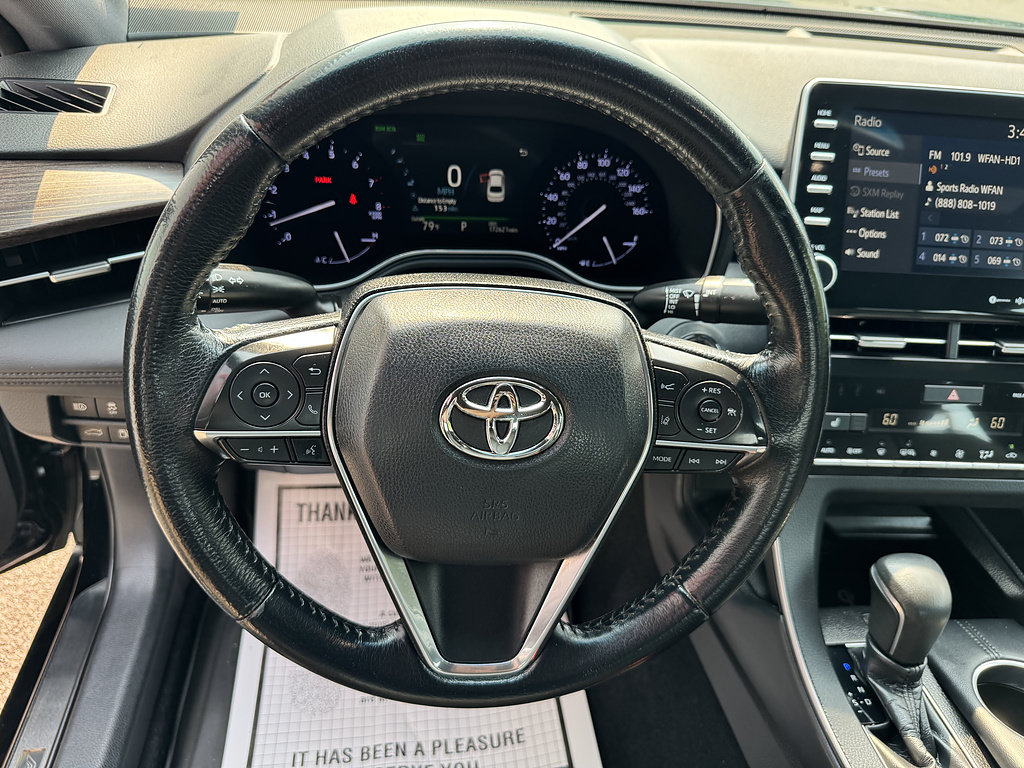 Used 2019 Toyota Avalon XLE w/ Moonroof Package FWD image 13