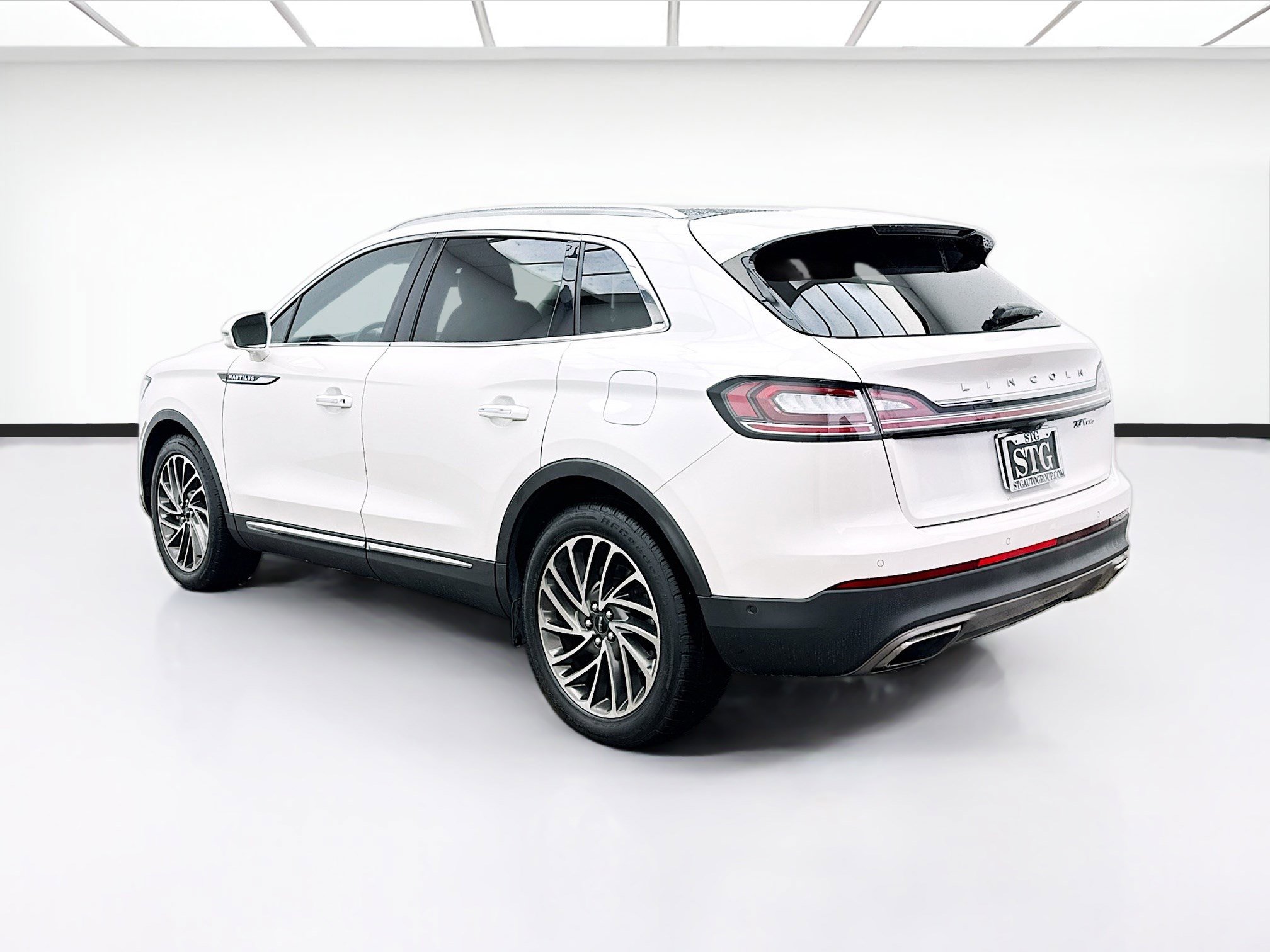 Used 2019 Lincoln Nautilus Reserve image 6