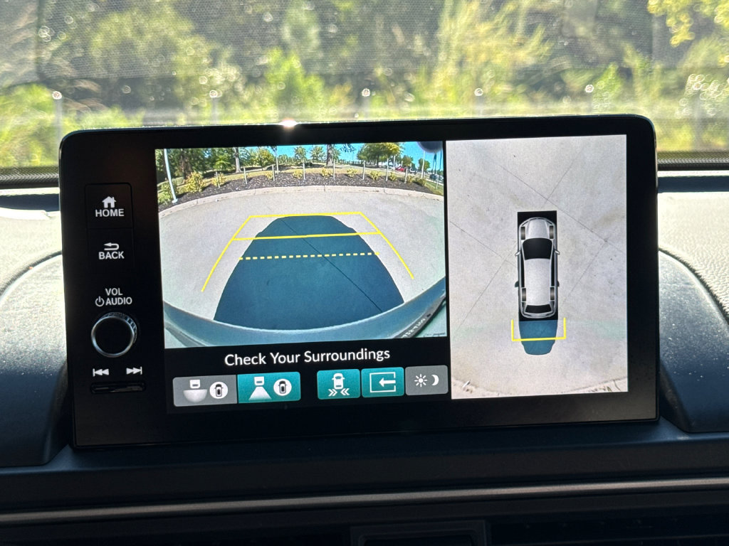 Certified 2025 Honda Pilot Black Edition image 27