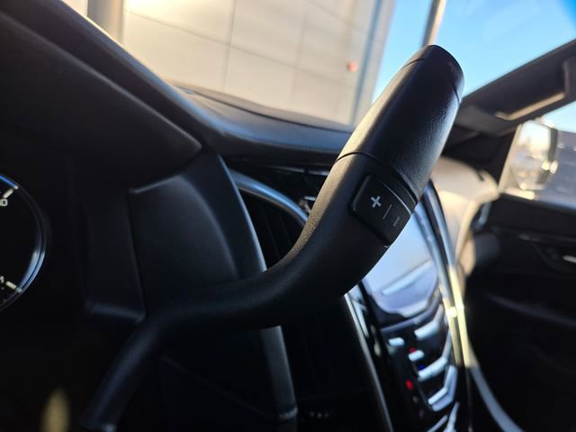 Used 2020 Cadillac Escalade ESV Platinum image 34