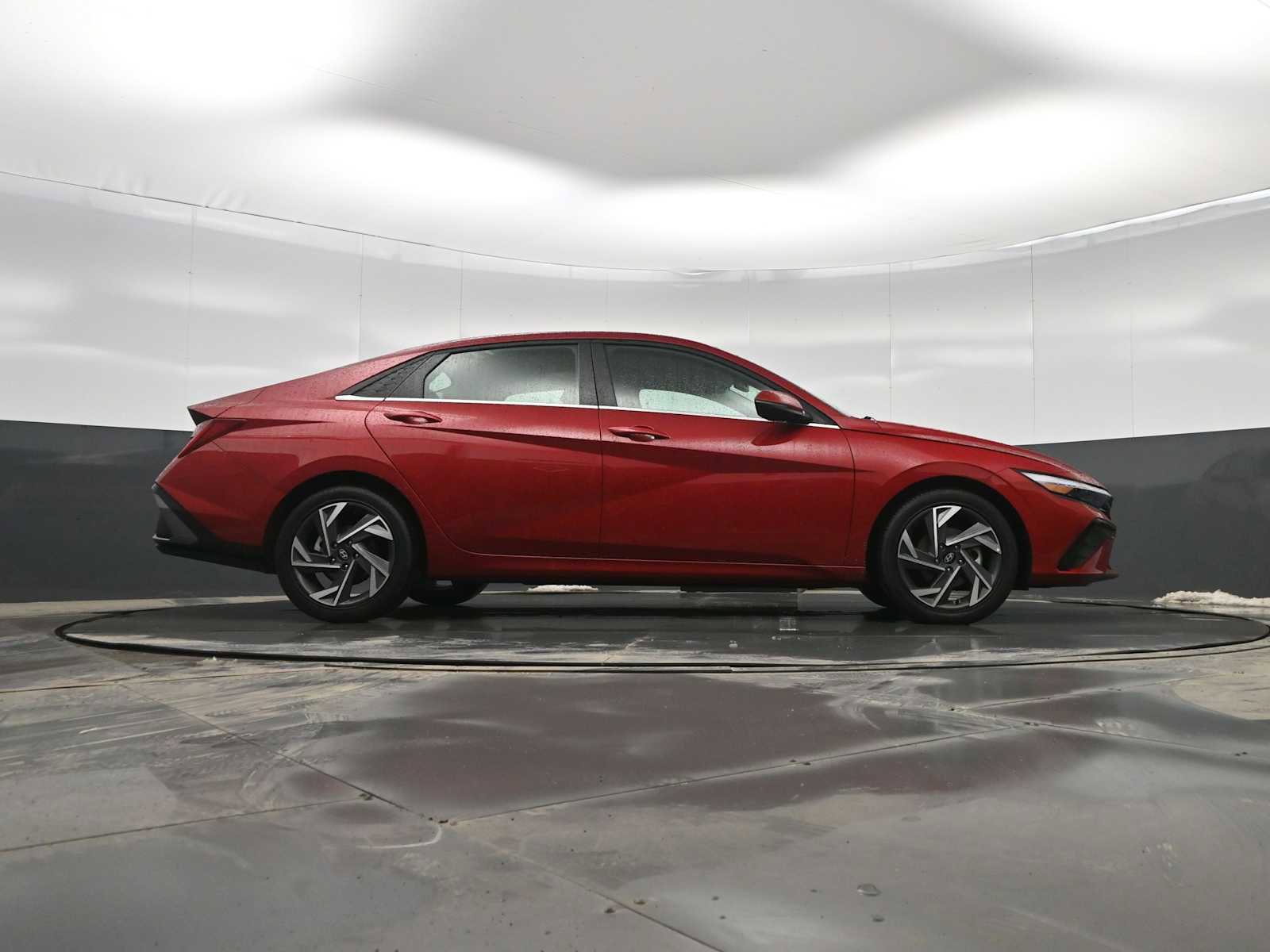 Certified 2025 Hyundai Elantra Limited image 39