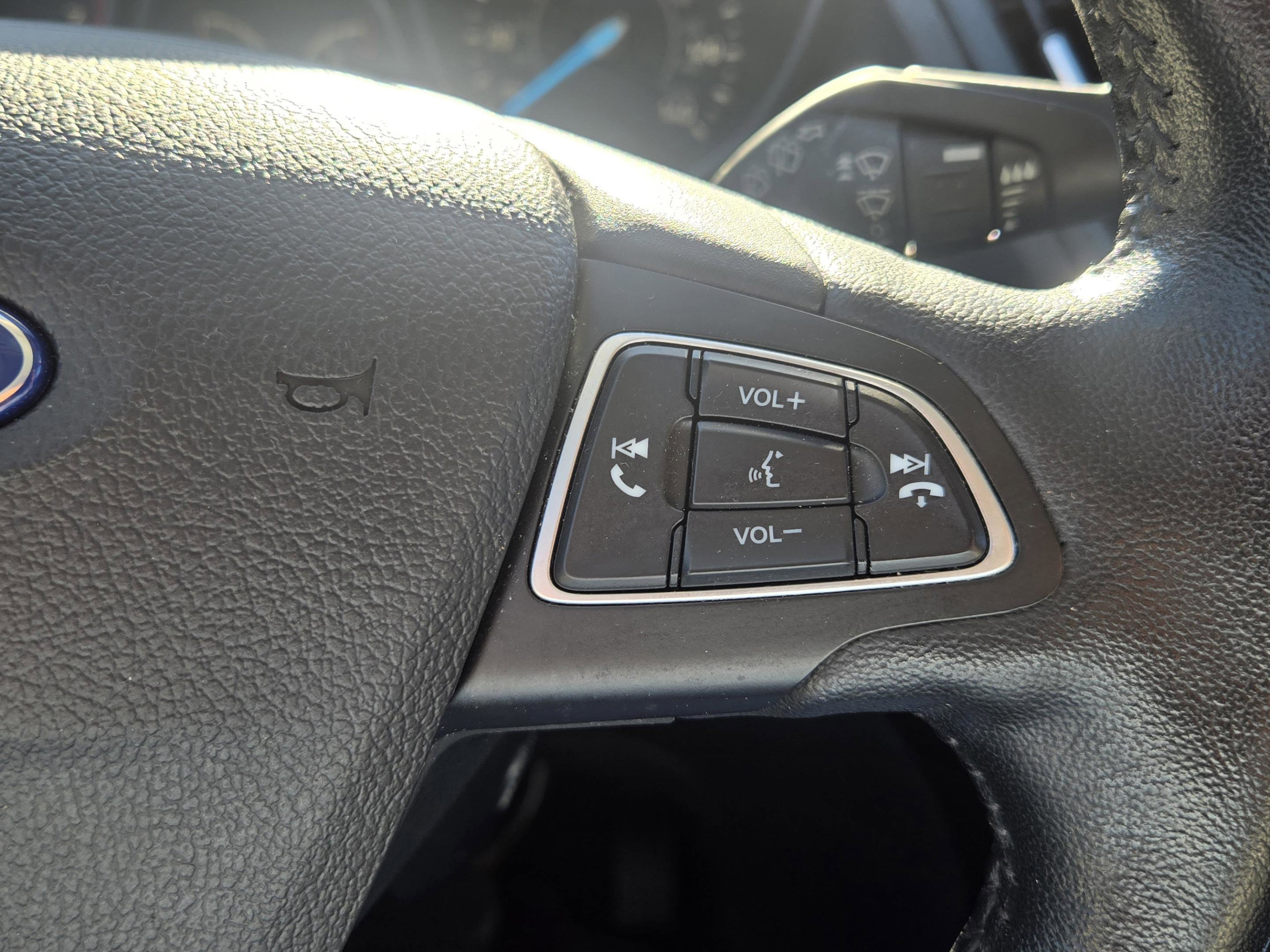 Used 2019 Ford Escape Titanium w/ U0J03 - Titanium Tow Package image 31