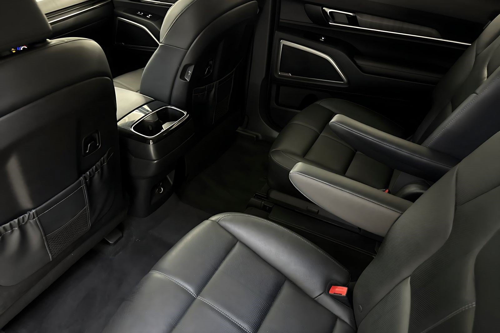 Used 2023 Kia Telluride EX w/ EX Captain's Chair Package FWD image 27