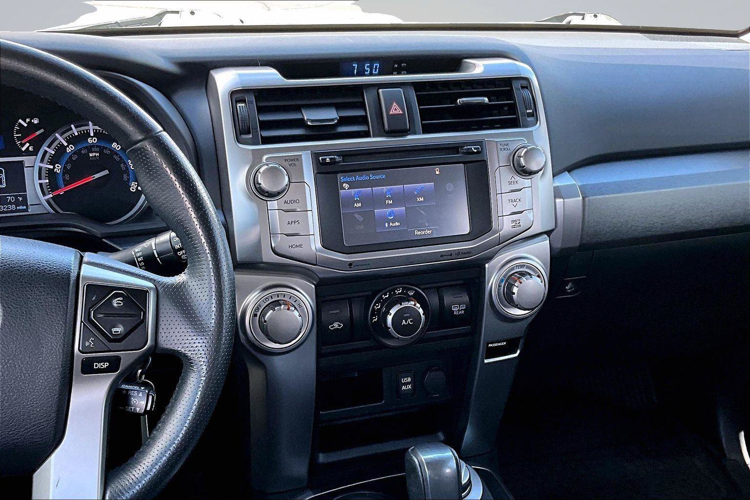Used 2018 Toyota 4Runner SR5 AWD/4WD image 7