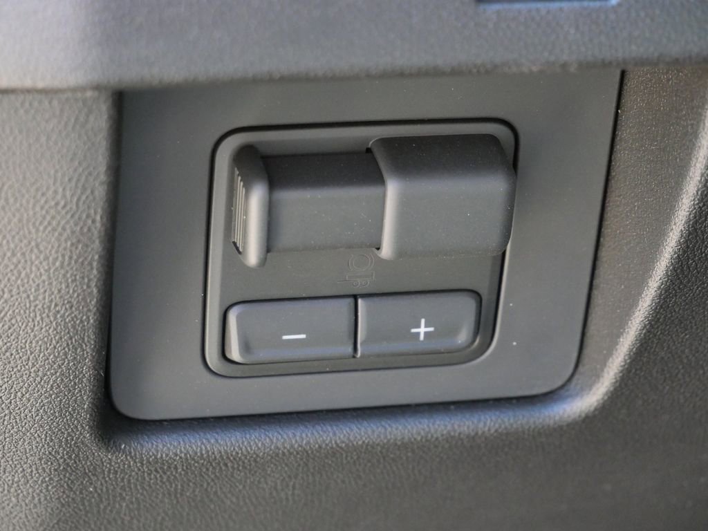 New 2026 GMC Canyon Elevation w/ Convenience Package image 40