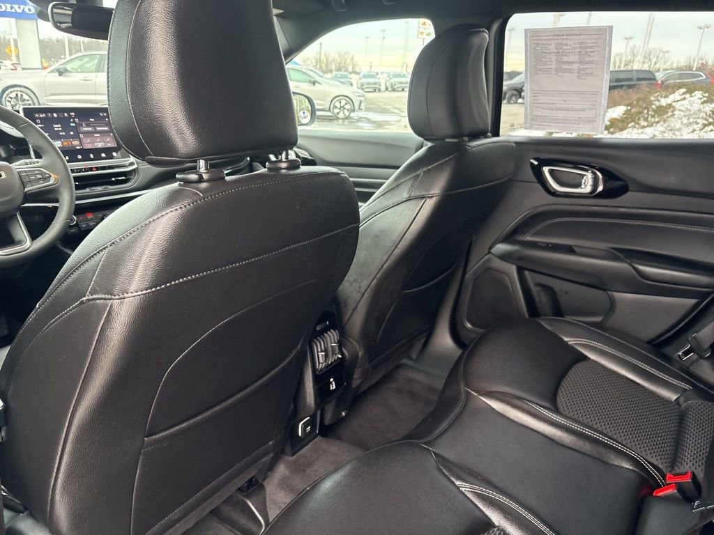 Used 2023 Jeep Compass Altitude w/ Convenience Group image 31