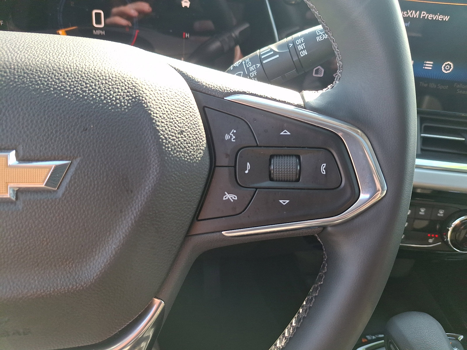 Certified 2024 Chevrolet Trax LT w/ Sunroof Package image 22