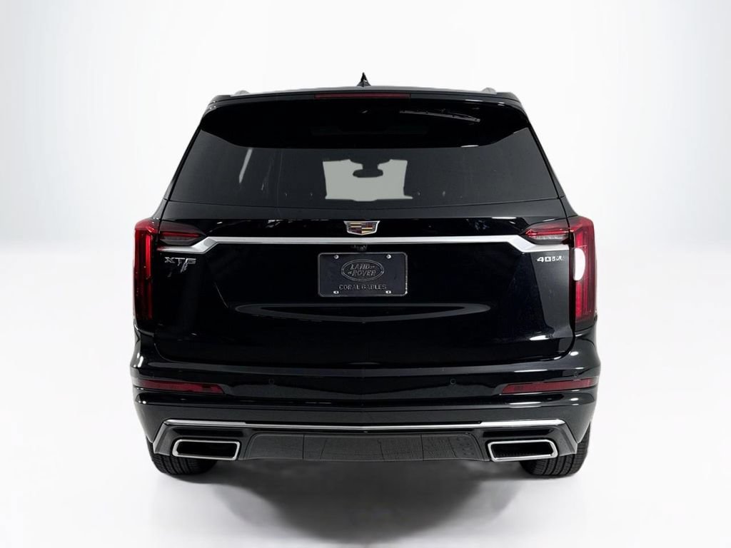 Used 2024 Cadillac XT6 Premium Luxury FWD image 4