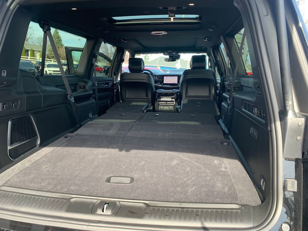 New 2026 Jeep Grand Wagoneer L Limited image 32