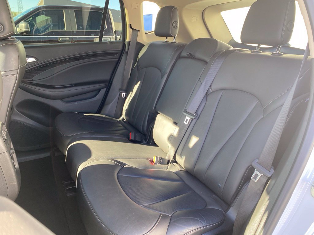 Used 2018 Buick Envision Essence FWD image 31