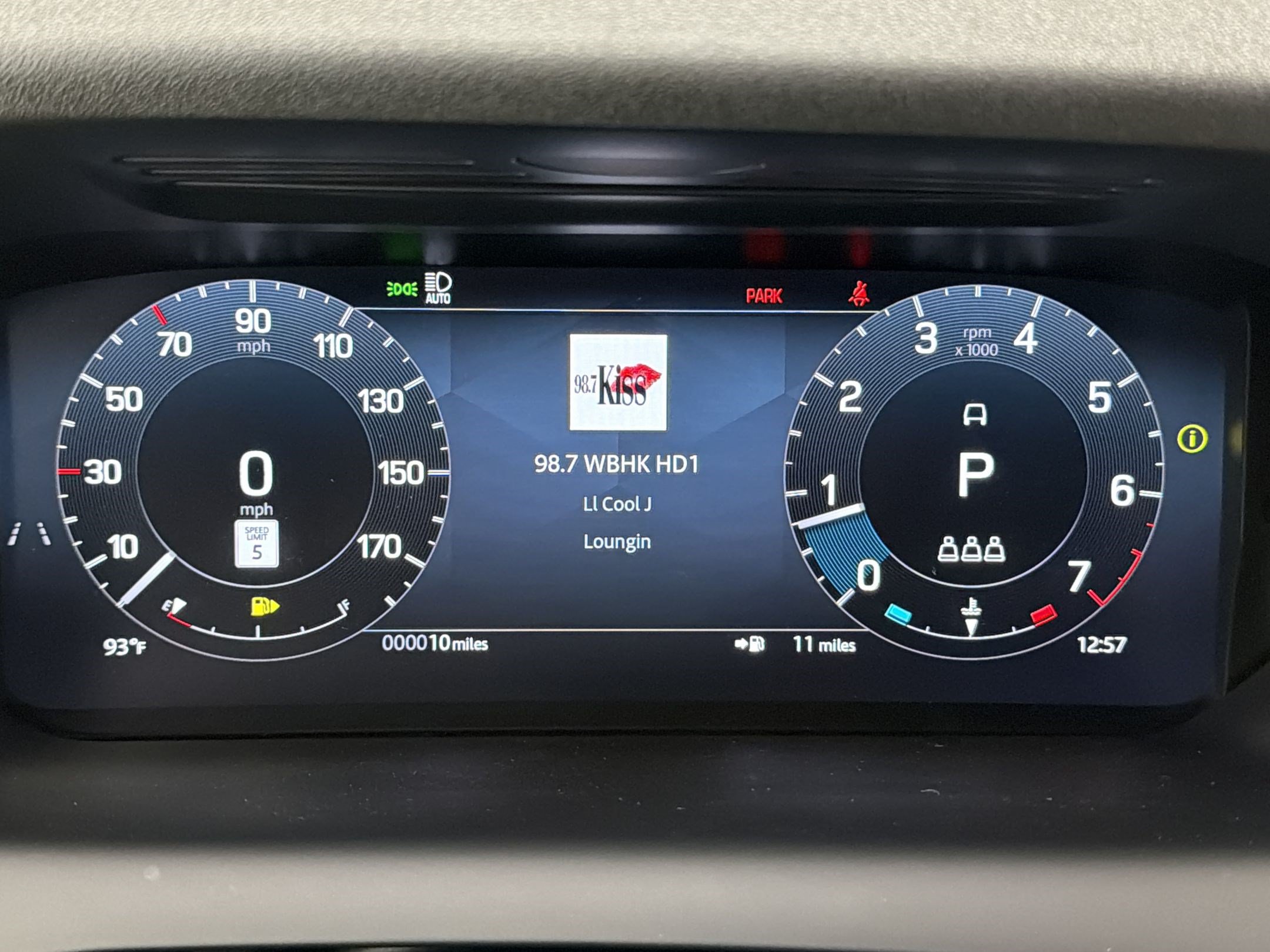 New 2026 Land Rover Discovery Sport Landmark AWD/4WD image 23