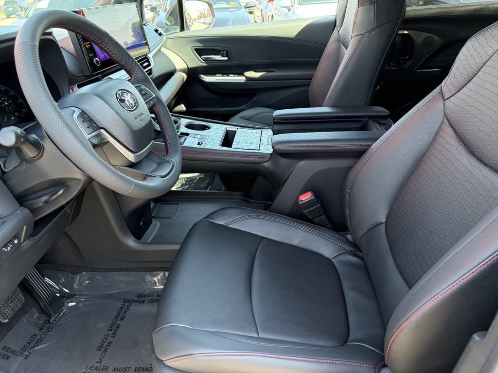 Certified 2026 Toyota Sienna XSE FWD image 24