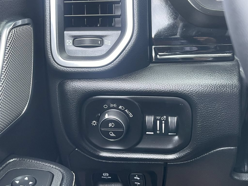 New 2026 RAM 1500 Laramie w/ Night Edition AWD/4WD image 43