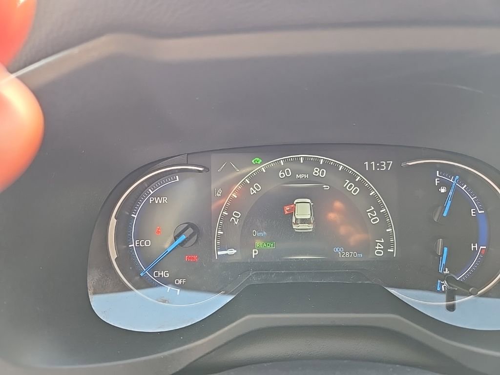 Used 2025 Toyota RAV4 LE image 6