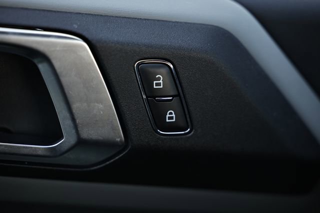 Used 2023 Ford Bronco Badlands image 21