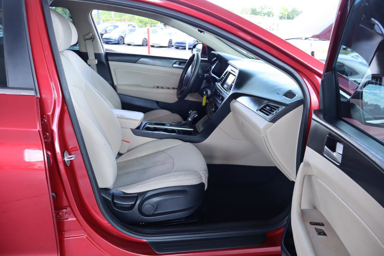 Used 2017 Hyundai Sonata Sport image 34