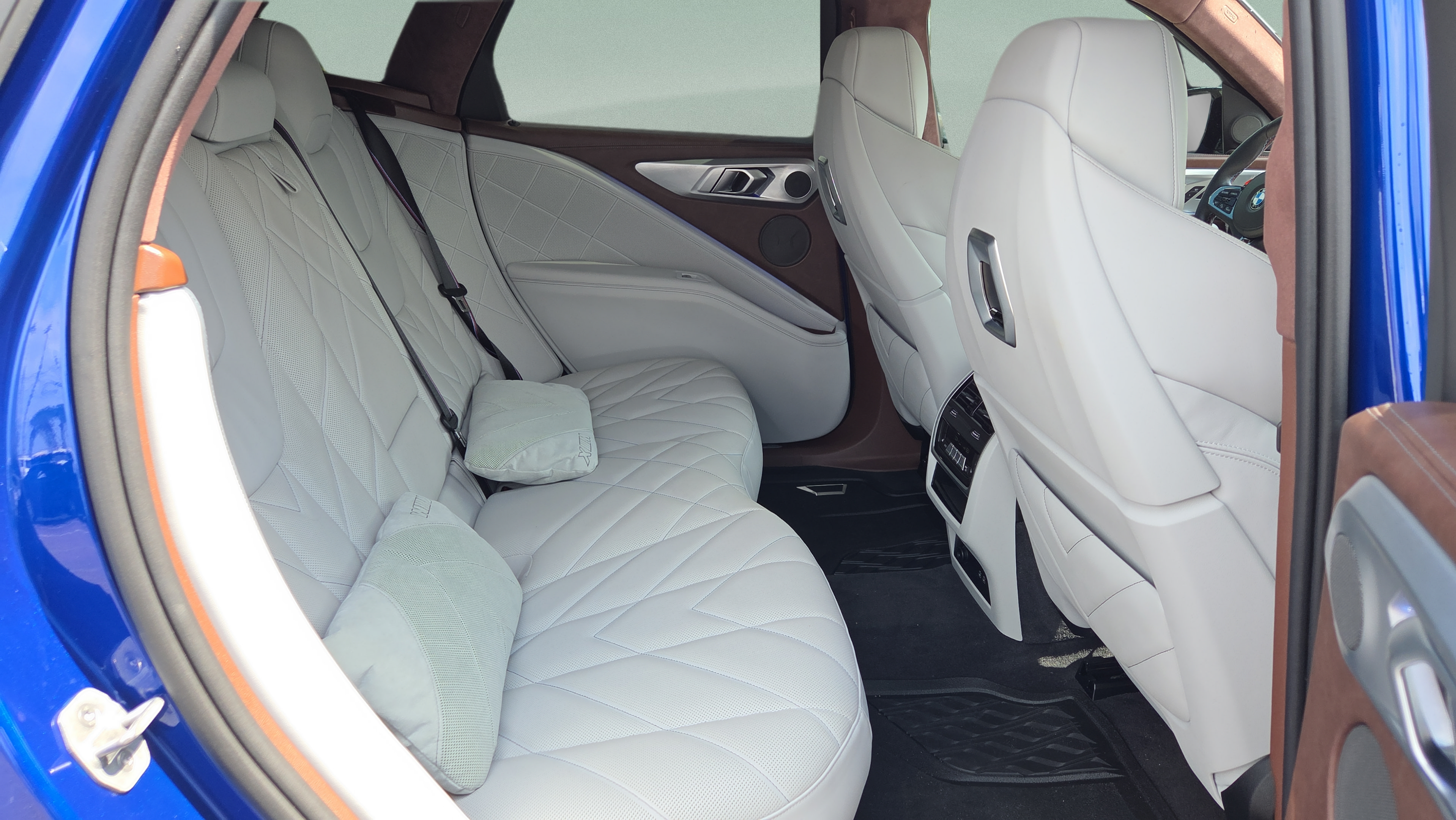 Used 2025 BMW XM AWD/4WD image 17
