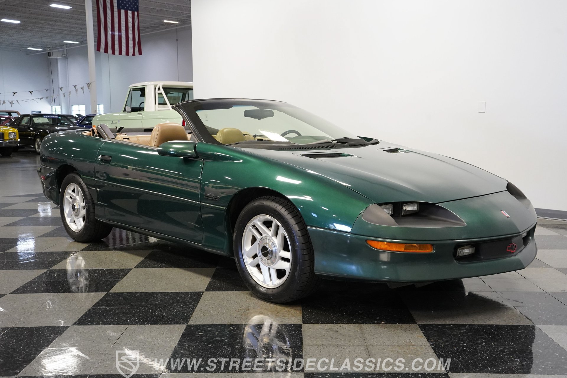 Used 1995 Chevrolet Camaro Z28 RWD image 17