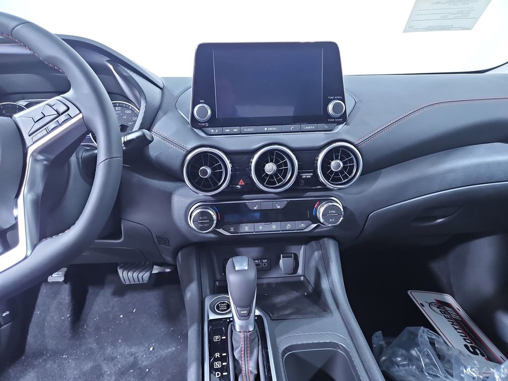New 2025 Nissan Sentra SR w/ Midnight Edition image 18