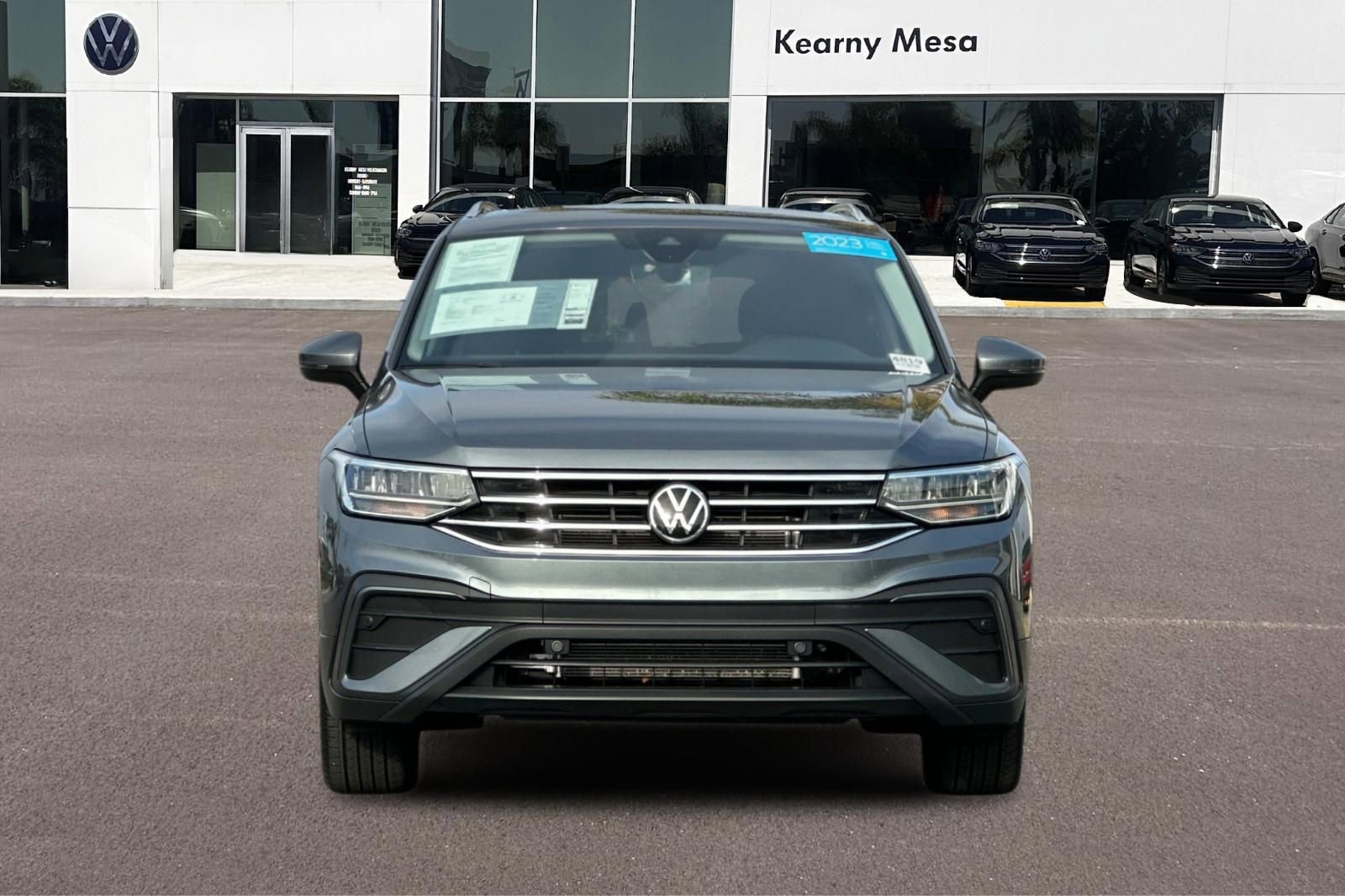 Used 2023 Volkswagen Tiguan SE image 9