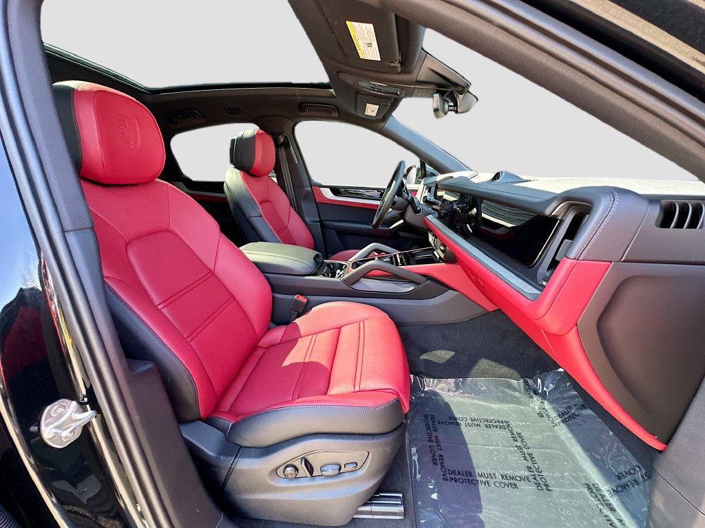 Certified 2026 Porsche Cayenne S AWD/4WD image 30
