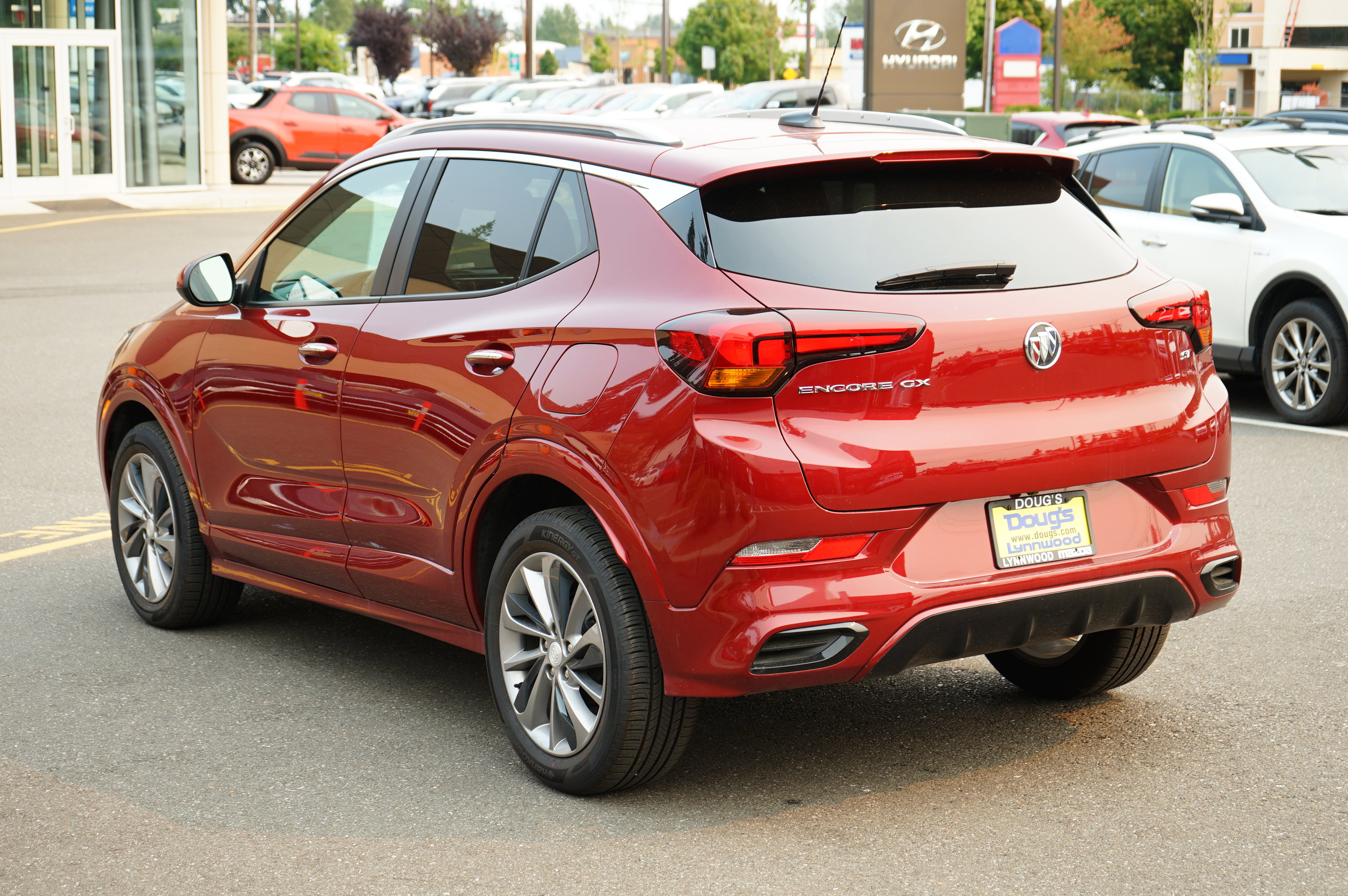Used 2023 Buick Encore GX Select w/ Sport Touring Package image 6