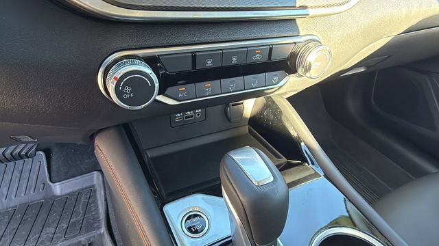 New 2025 Nissan Altima 2.5 SR image 25