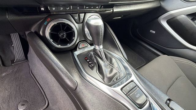 Used 2024 Chevrolet Camaro LT w/ Technology Package image 21