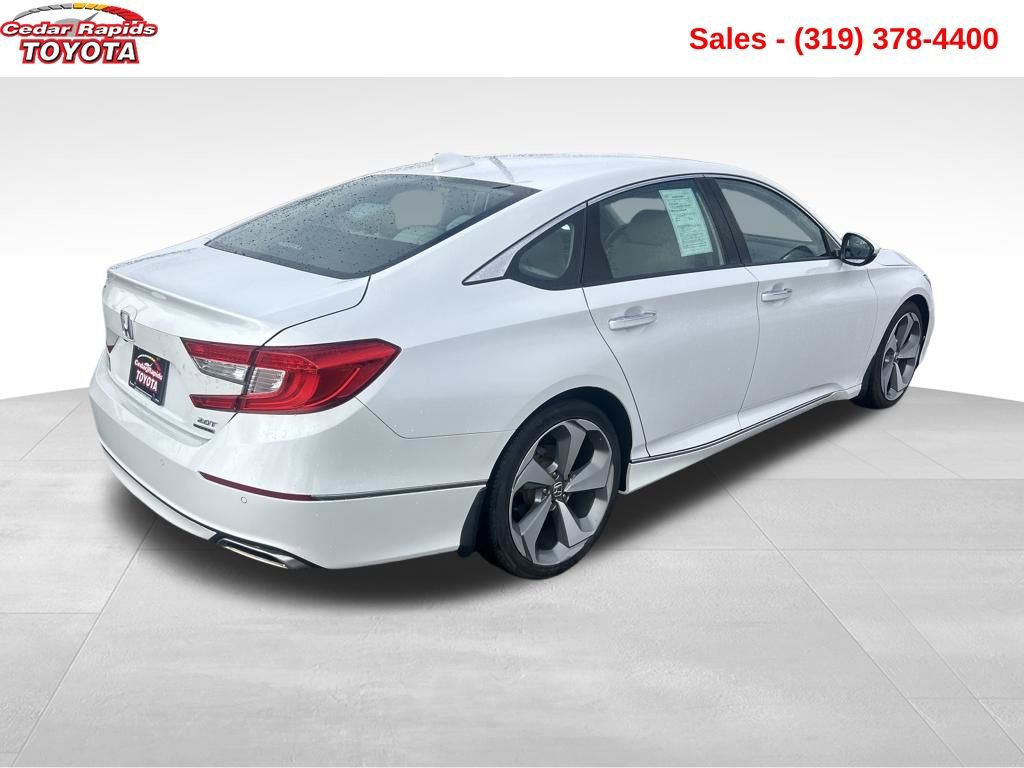 Used 2018 Honda Accord Touring image 5