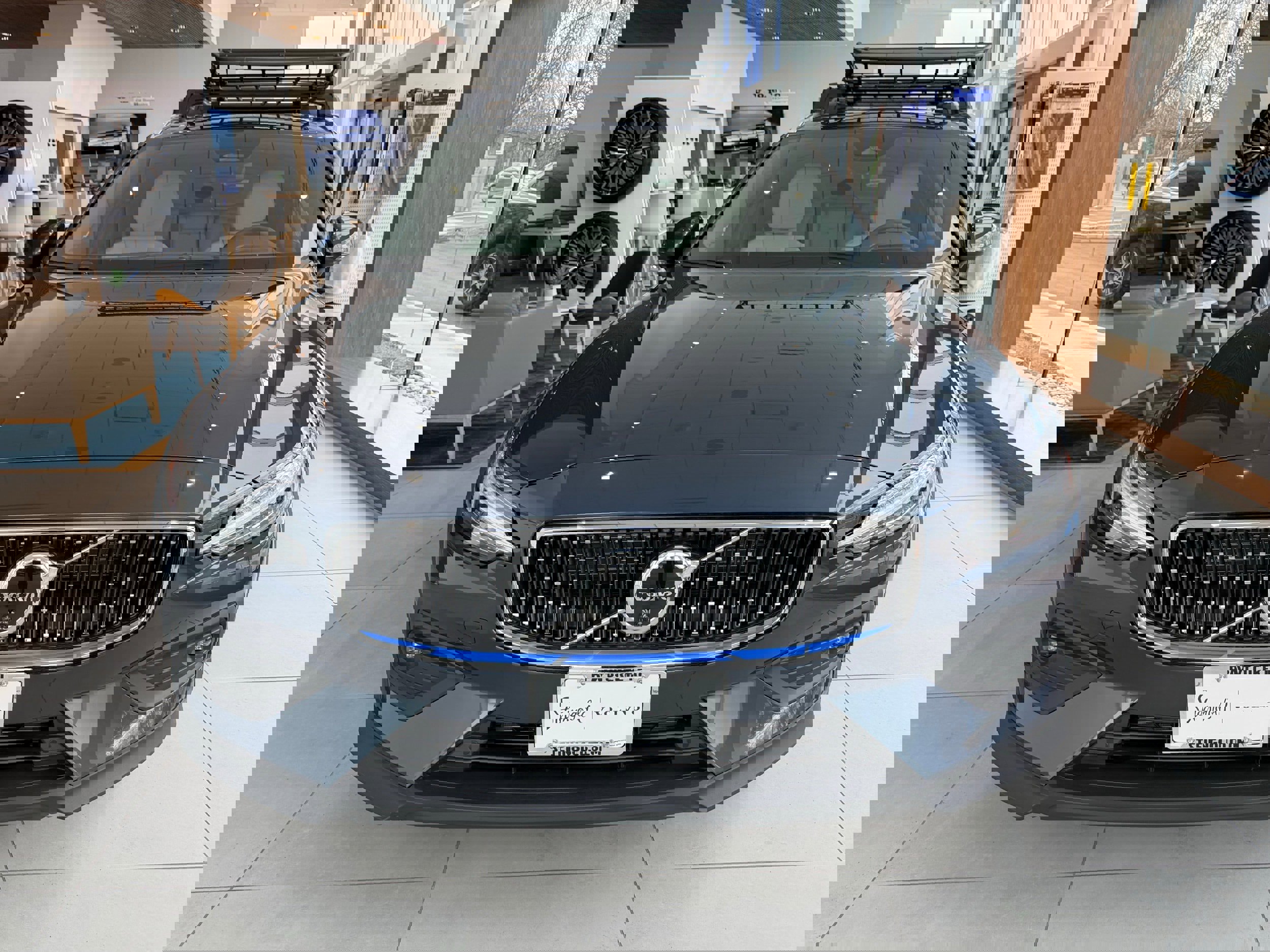 New 2026 Volvo V60 B5 Cross Country Ultra w/ Protection Package Premier AWD/4WD image 3