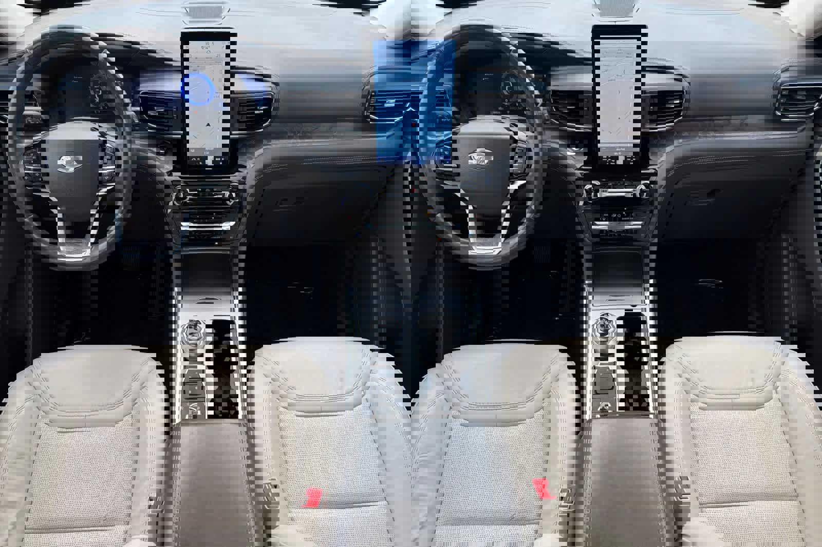 Certified 2022 Ford Explorer Platinum w/ Equipment Group 601A image 3