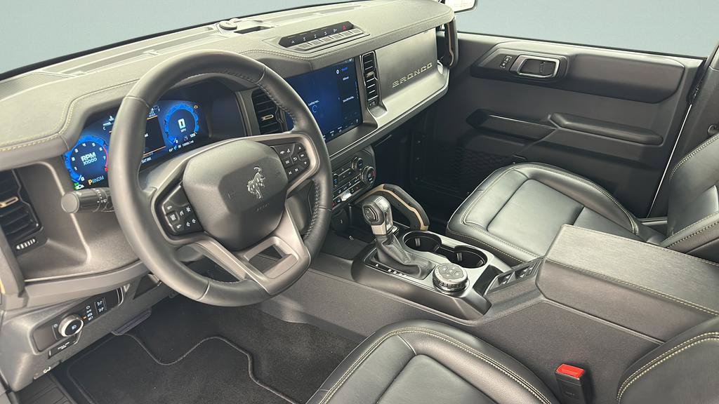 Used 2025 Ford Bronco Badlands AWD/4WD image 13