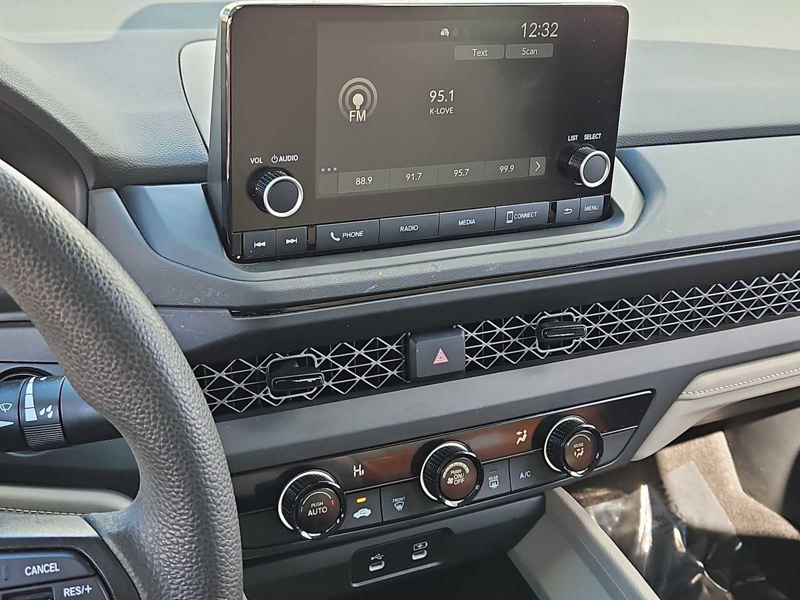 Used 2024 Honda Accord LX image 27